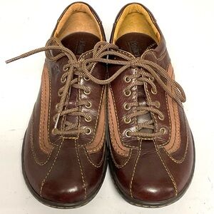 CLEARANCE! Women’s Born Brown Leather Shoes 8.5